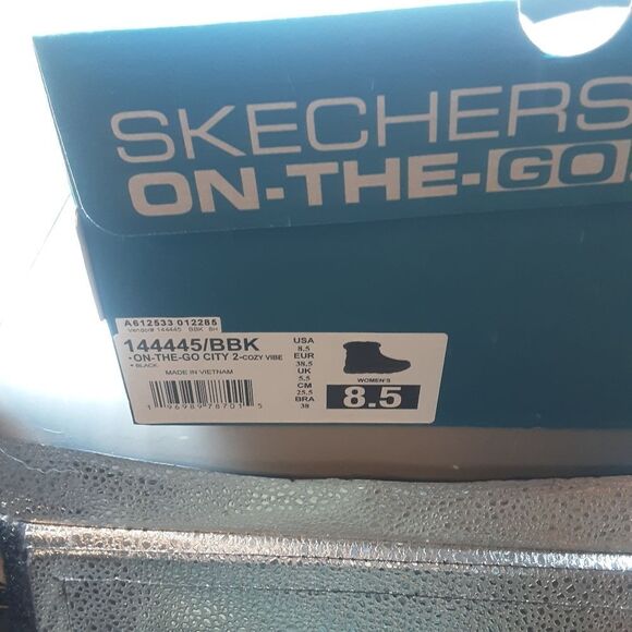 Black Boots  - Picture 8 of 14